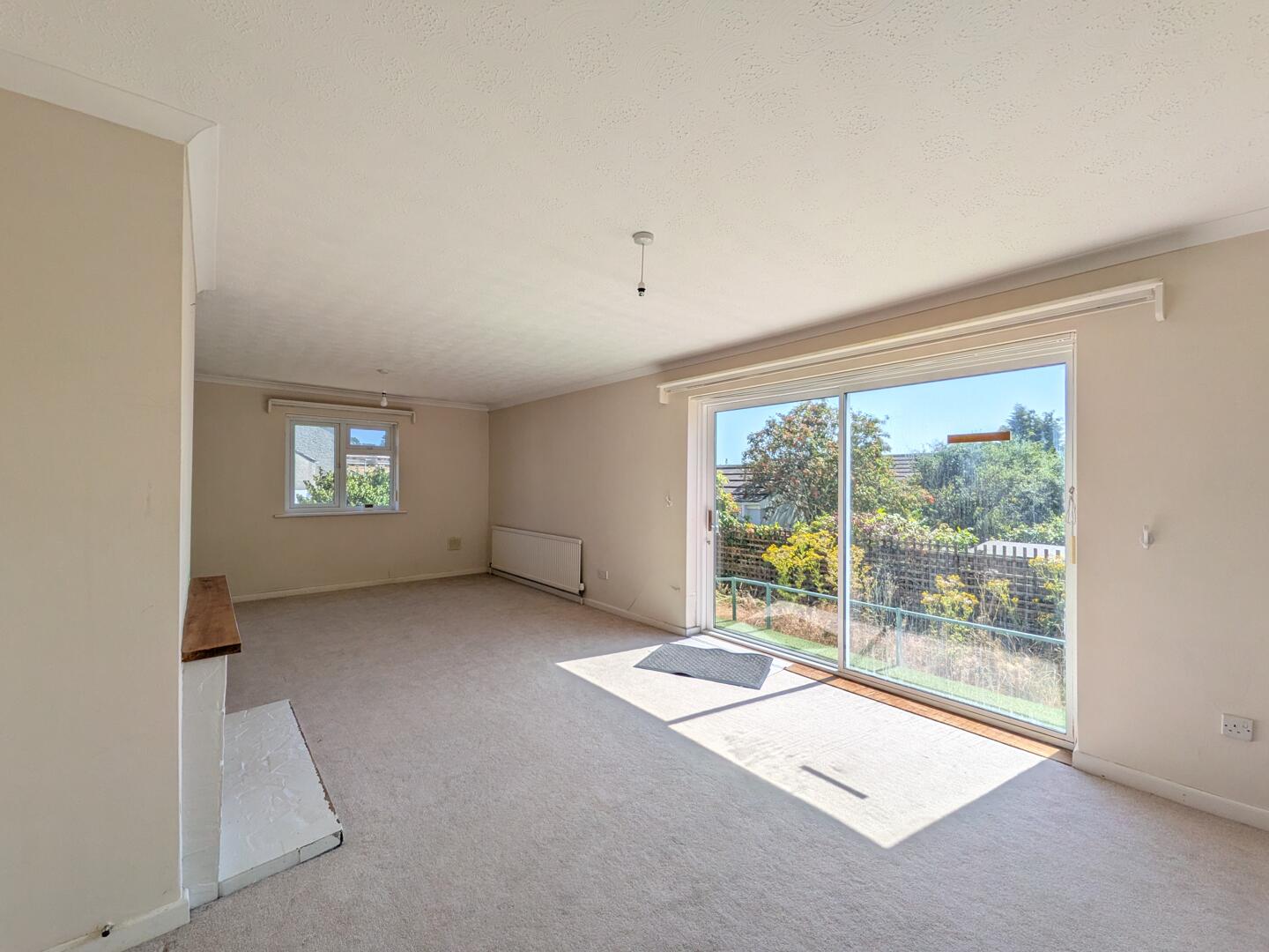 3 bed property in Newbridge Lane, Truro